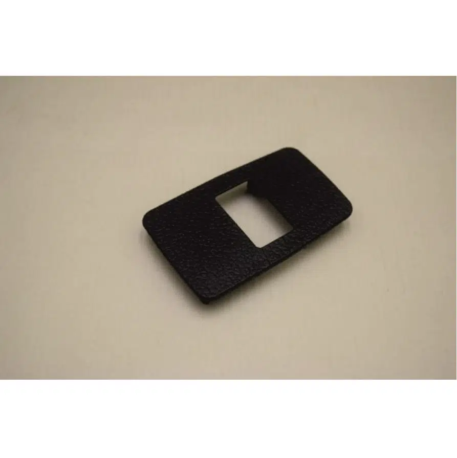 Tofaş Doğan Slx / Kartal Slx Cam Düğme Kapağı Ön Sağ Tekli 1827694T