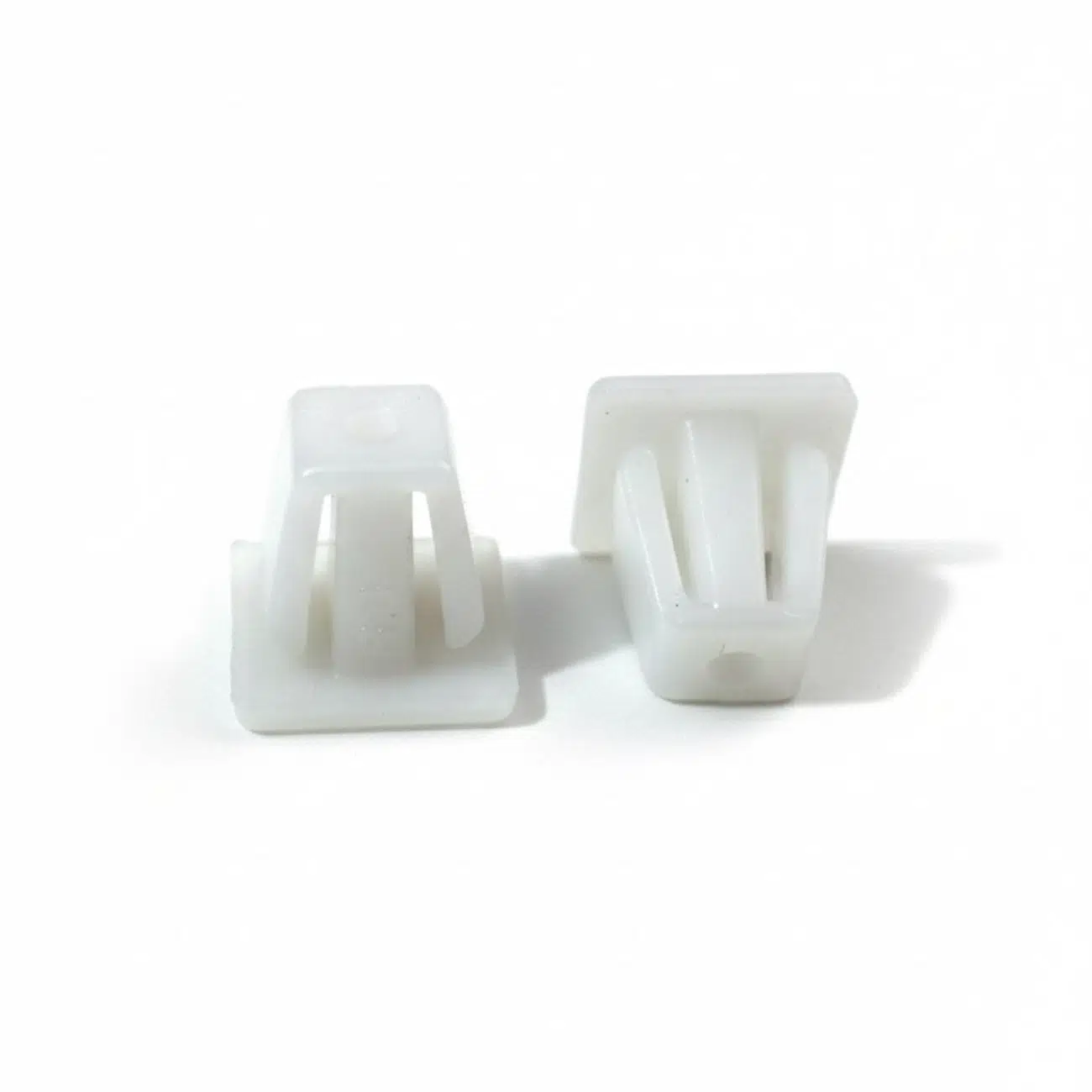 Renault 11 Arka Tampon Klipsi 10 Adet 7703074172 Renault 11 Arka Tampon Klipsi 10 Adet 7703074172