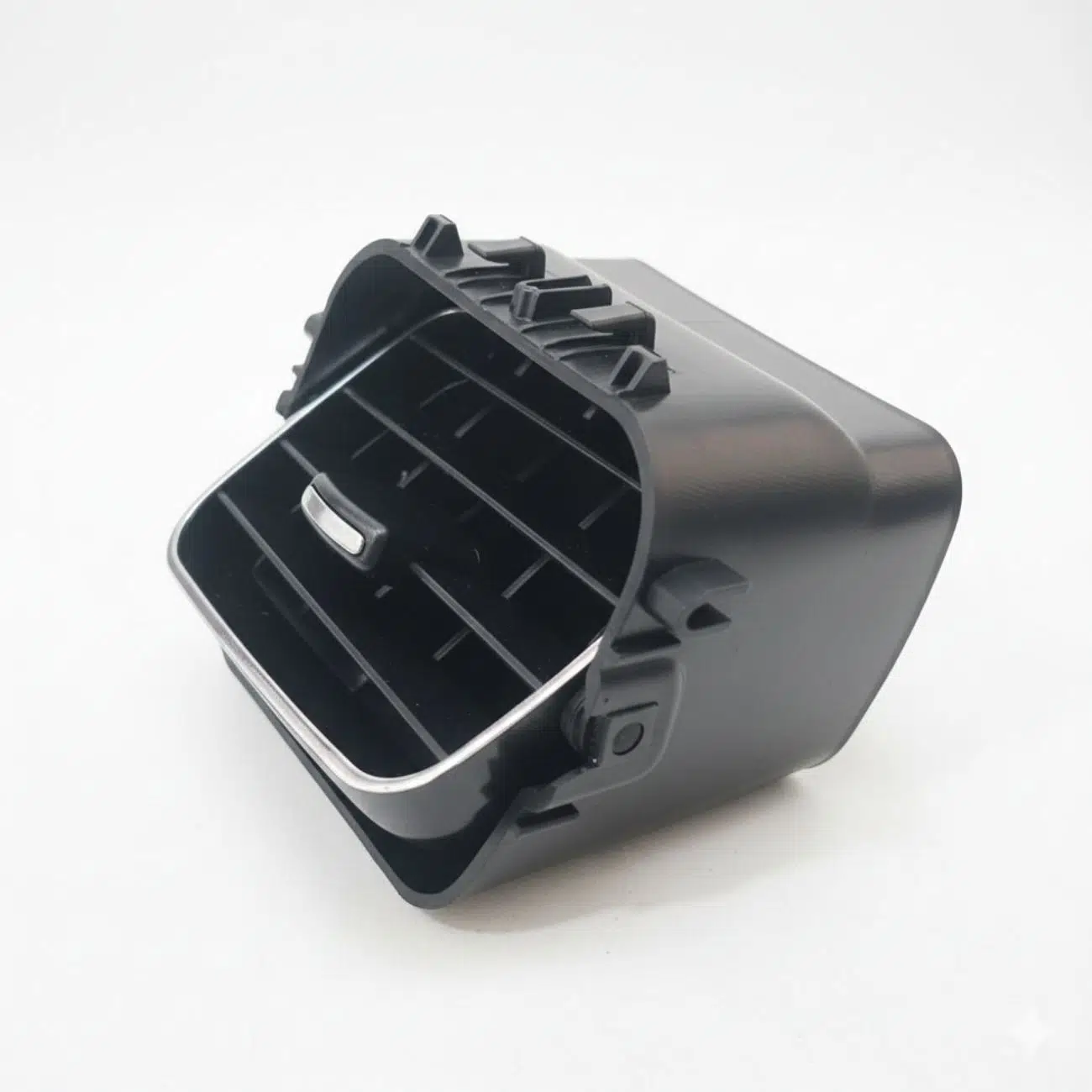 Renault Symbol Joy Kalorifer Havalandırma Difizörü Orta Sağ 687501077 Renault Symbol Joy Kalorifer Havalandırma Difizörü Orta Sağ 687501077